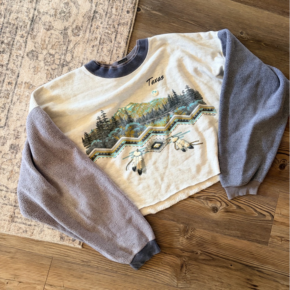 Cropped Vintage Sweatshirt